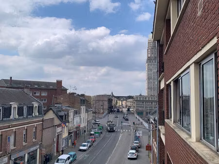 grand appartement lumineux de 83m2 - proche gare et centre