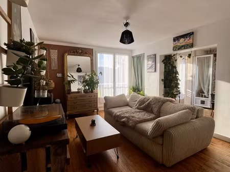 anglet montaury-busquet t4/5 rénové avec cave