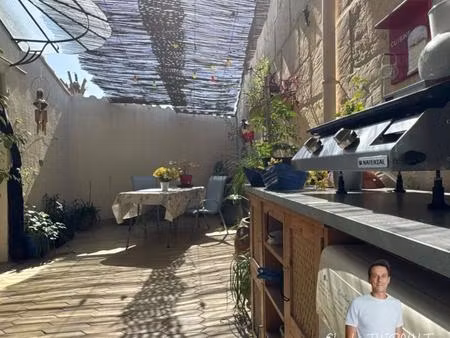résidence + investissement : t2 loué et t3 avec terrasse de 30 m² sans vis-à-vis  cachet e