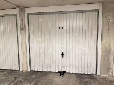 box - garage a vendre - 13008 marseille