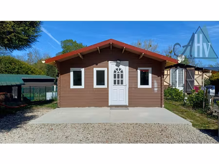 coup de coeur assuré ! chalet en bord de seine !