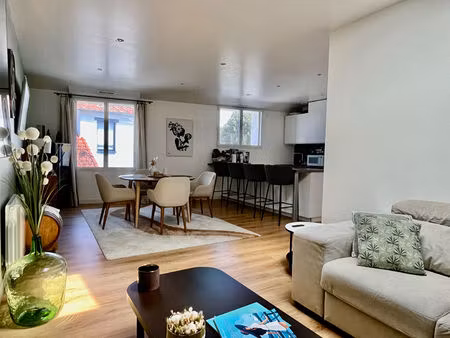 au coeur du centre-ville - maison challans 5 pièces 107 m2 - garage