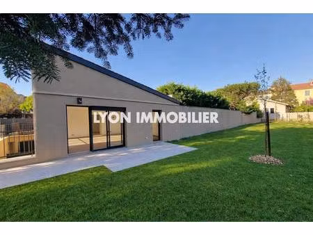 maison t5 haut de gamme coeur montchat avec jardin paysager