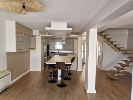 villa 4 chambres avec piscine espace exterieurs  prestations