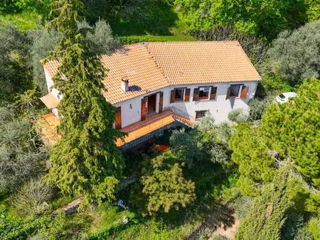 propriété t4 à rénover en position dominante avec vue panoramique