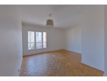 appartement saint germain en laye centre 60 m2 2 chambres -