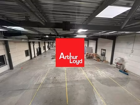 location local d'activités 1 544 m²
