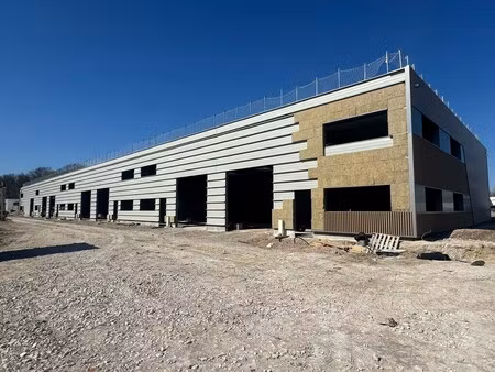 vente local d'activités 276 m²