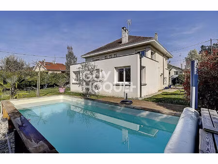 maison à vendre de 6 pièces de 130 00 m²