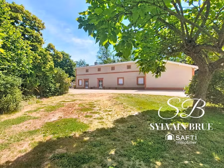 vente maison 7 pièces 216 m² castelsarrasin (82100)