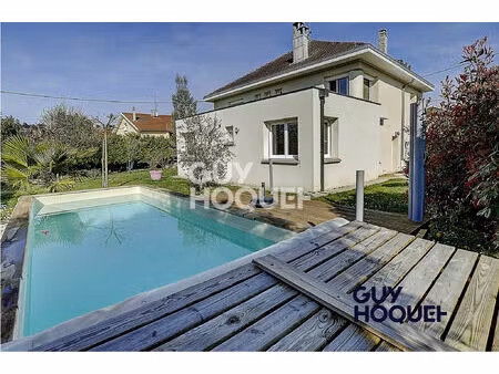 maison à vendre de 6 pièces de 130 00 m²