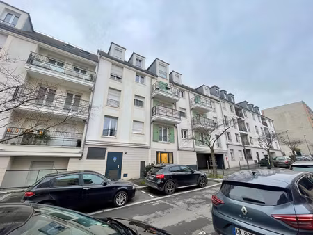 houilles - à 10 min à pied de la gare - résidence récente de