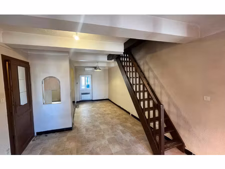 location appartement  69.87 m² t-3 à la seyne-sur-mer  860 €