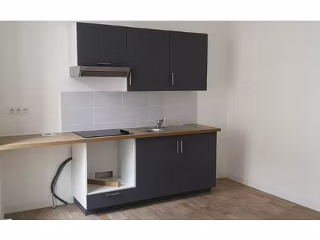 location appartement  m² t-2 à meaux  740 €