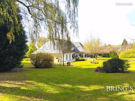 propriété 10 pièces 353 m²