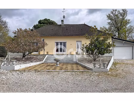 maison ussac 148 m² t-4 à vendre  274 300 €