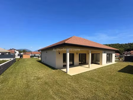 vente villa 4 pièces 145 m2 à magnieu