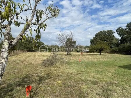 terrain de 900 m² à coufouleux