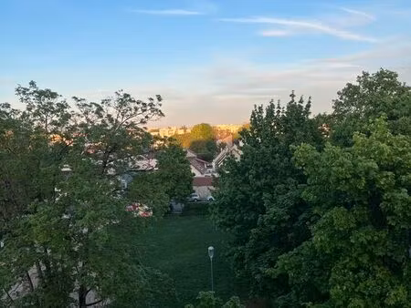 appartement 32m2 avec coin nuit - dijon montchapet