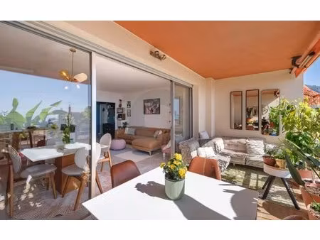 3 pieces vue mer - terres chaudes