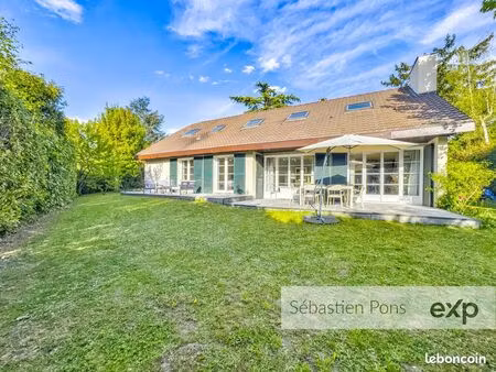 maison 7 pièces 177 m²