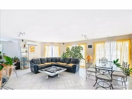 maison 4 pièces 120 m²