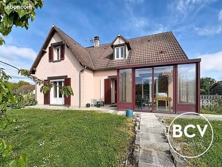 maison 6 pièces 165 m²