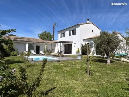 maison 6 pièces 145 m²