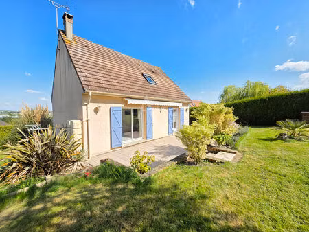 maison familiale 3 chambres avec piscine  sous-sol et grand terrain - secteur calme proche