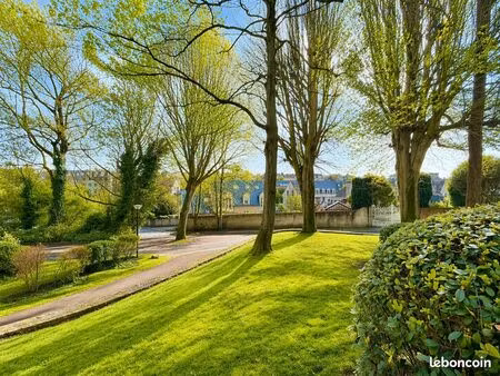 appartement 6 pièces 143 m²