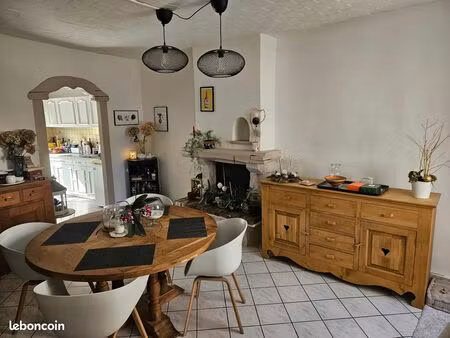 jolie maison de ville t4 ensoleillée