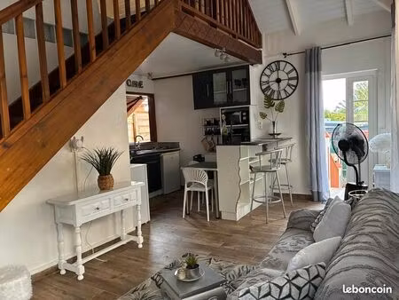 loue petite maison meublé petit-bourg