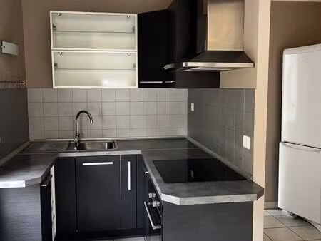 appartement 2 chambres cuisine équipée