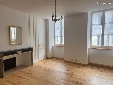 t2 de charme 40 m² - quartier marulaz - rénovation haut de gamme - dpe c