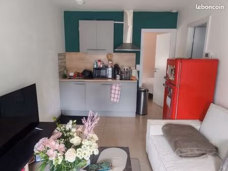 location d'un petit appartement au rdc