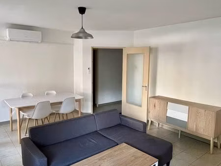 idéal étudiants – 2 chambres – t3 meublé 79 m² + terrasse – tram 2 & 4 / st roch