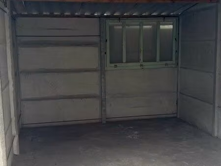 garage à louer