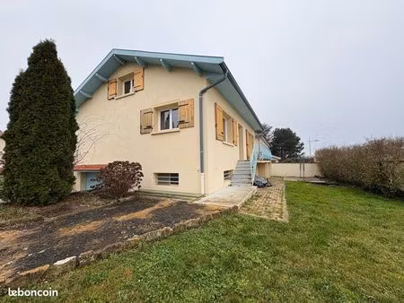 maison à louer-disponible de suite