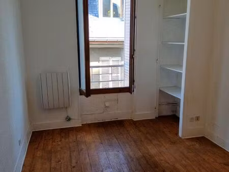 t1 bis centre ville chambéry