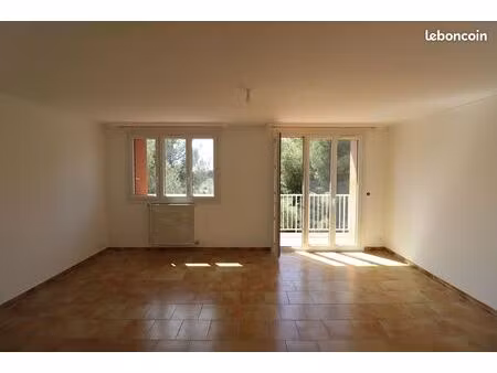 appartement t4 avec terrasse - place de parking et cave