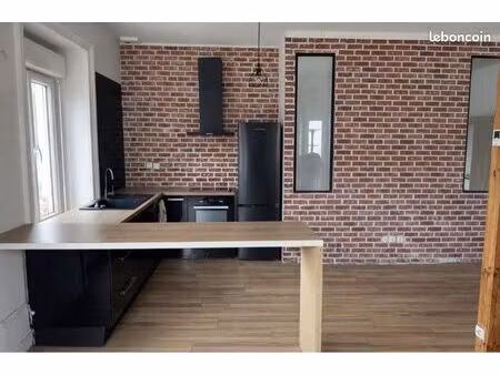 apparemment t2 centre de st-fons