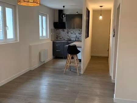 bel appartement t2 calme et ensoleille. proxi gare sncf et commoditees