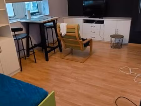 location studio rond point de paris