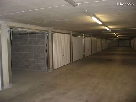 thuir centre garage box 15 m²