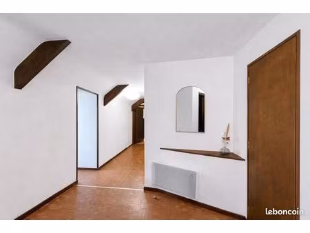 appartement 2 pièces 68 m²