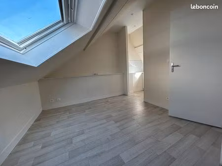studio 1 pièce 12 m²