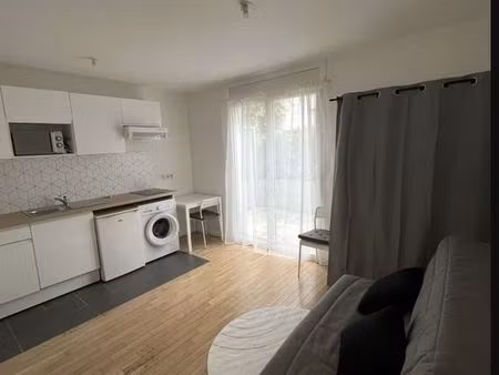 studio 1 pièce 22 m²