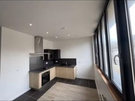 maison entièrement rénovée - 2 chambres - garage