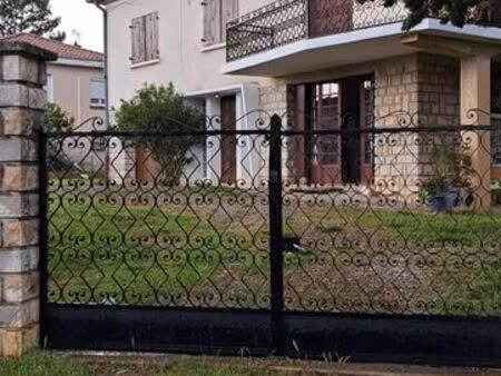 location maison t5 la brillanne 04700