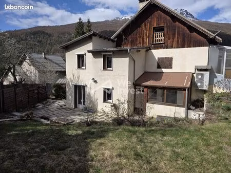 propriété 4 pièces 75 m²